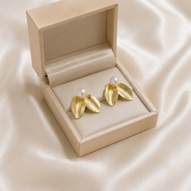 Timeless Pearls Meet Golden Leaves